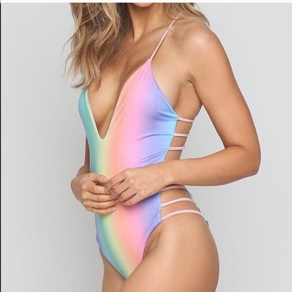 COPY - COPY - COPY - REVERSIBLE ONE-PIECE SWIMSUI… - Picture 11 of 12